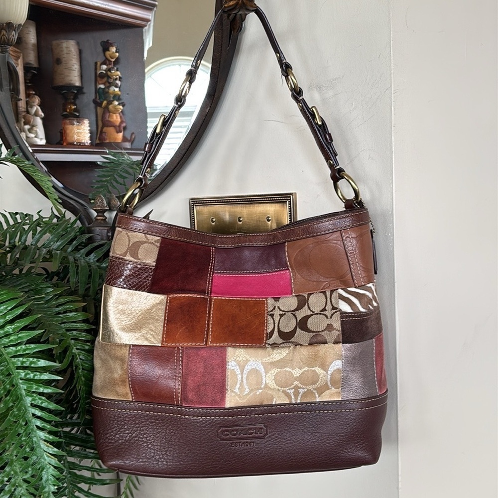 Coach Genuine Leather Patchwork Multicolor Shoulder Bag Signature C Metallic - Picture 16 of 16
